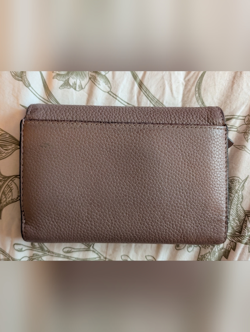 Kate Spade Wallet - Picture 2 of 5